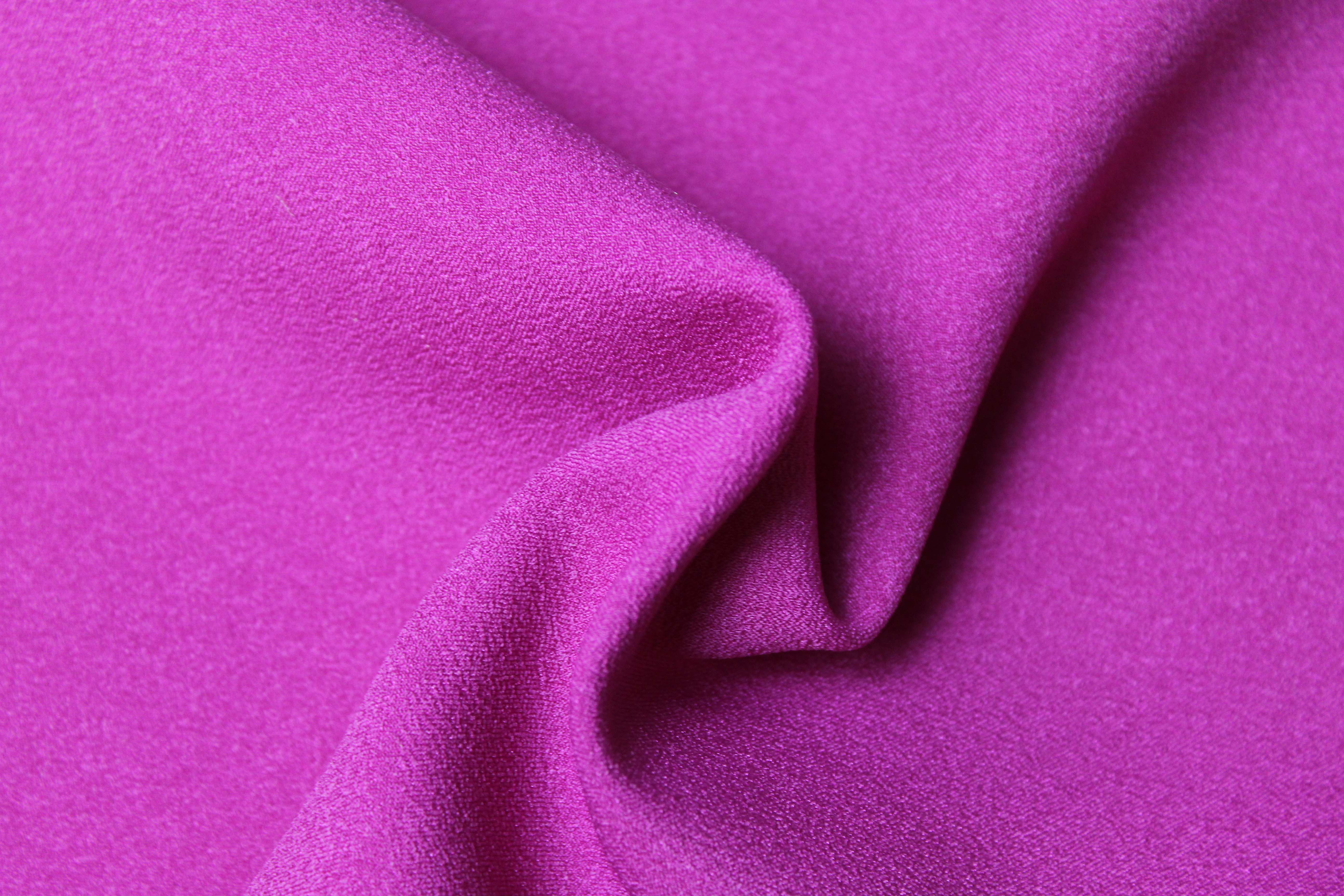 SATIN BACK CREPE - FUCHSIA